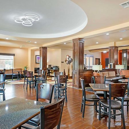 Best Western Plus Goliad Inn & Suites Ngoại thất bức ảnh