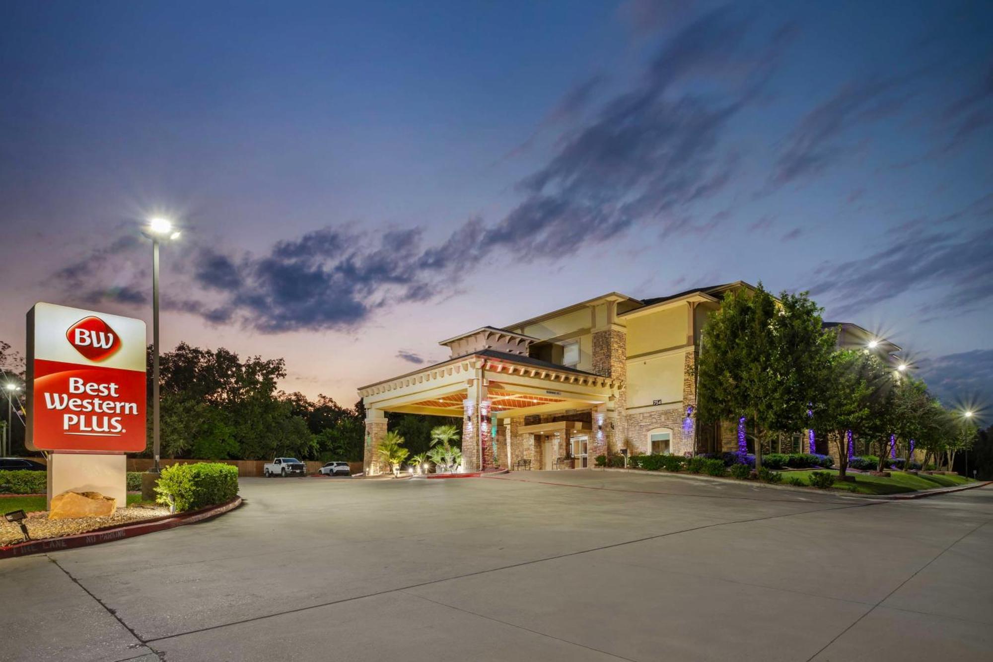 Best Western Plus Goliad Inn & Suites Ngoại thất bức ảnh
